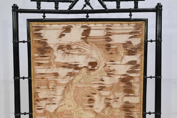 Écran de Cheminée en Bois noirci et Soierie, esprit Bambou – 1920
