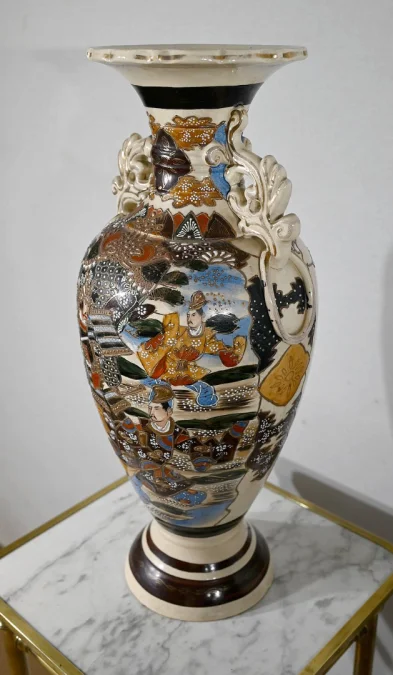 JAPANISCHE VASE