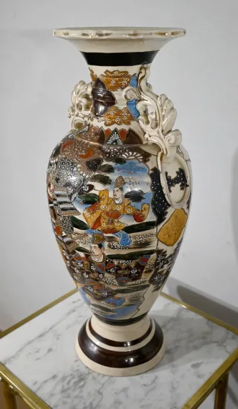 Important Vase Balustre en Porcelaine, Japon – XXe