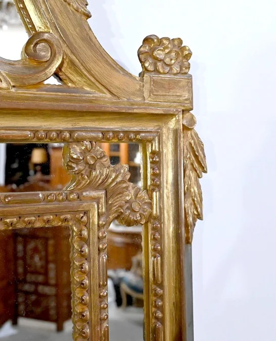 SPIEGEL IM LOUIS XVI-STIL
