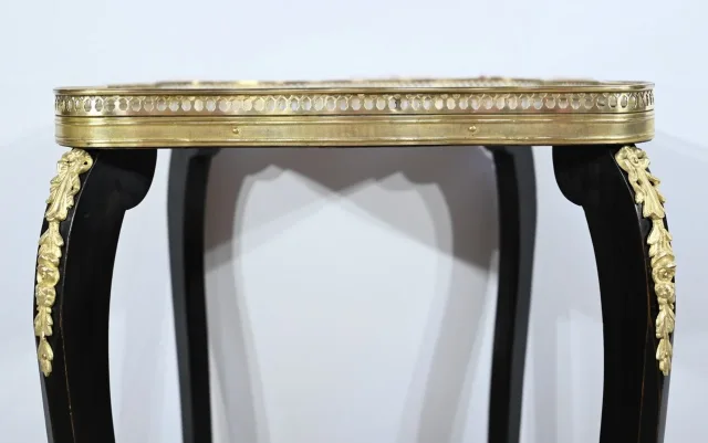 NAPOLEON III STYLE OCCASIONAL TABLE