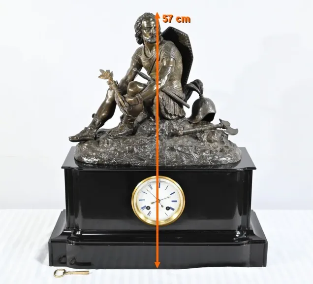 Pendule Borne en Marbre et Bronze, estampillée Viel & Delrue – Fin XIXe