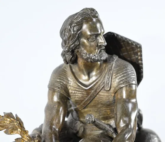 MARNLE AND BRONZE CLOCK