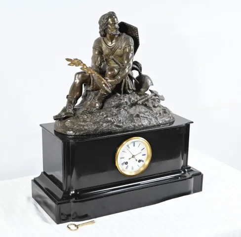 MARNLE AND BRONZE CLOCK
