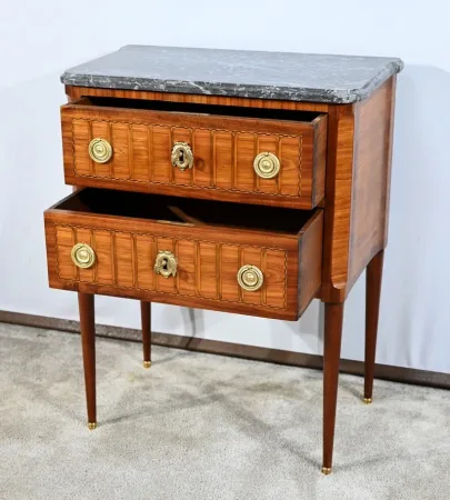 Petite Commode Sauteuse en Acajou et Bois de Rose, époque Louis XVI – XVIIIe