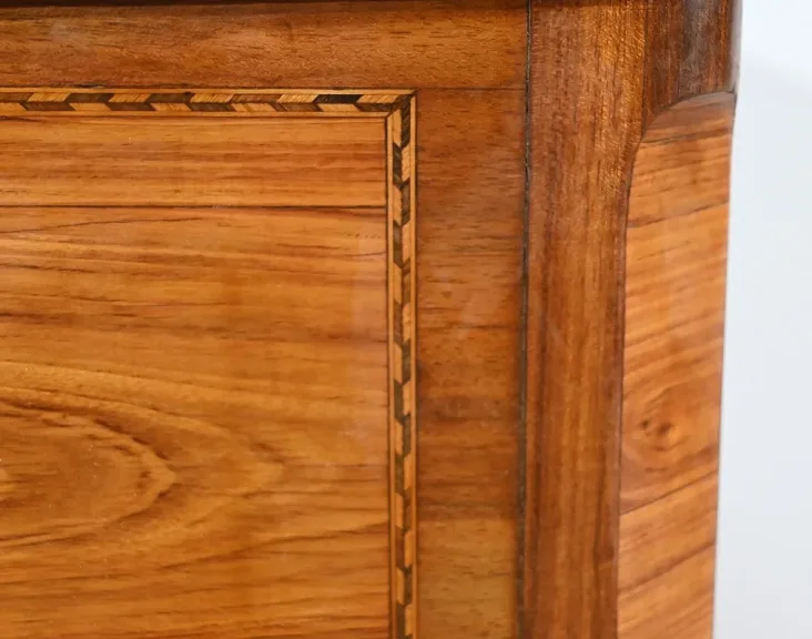 Petite Commode Sauteuse en Acajou et Bois de Rose, époque Louis XVI – XVIIIe