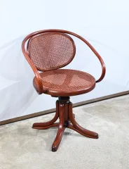 DREHSESSEL IM THONET-STIL