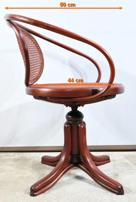 DREHSESSEL IM THONET-STIL