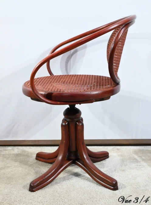 DREHSESSEL IM THONET-STIL