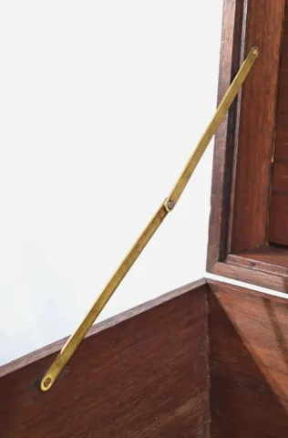 TEAK KIST