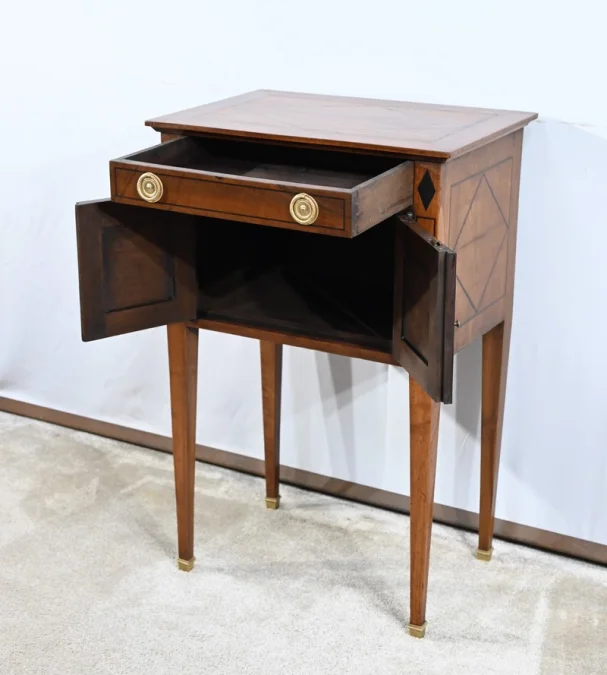 TRANSITION STYLE CABINET