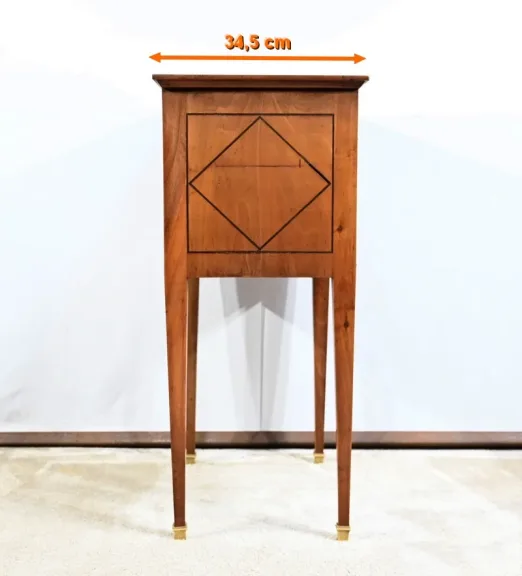Petit Meuble de Salon en Noyer, style Transition Louis XVI/Directoire – 1ère Partie XIXe