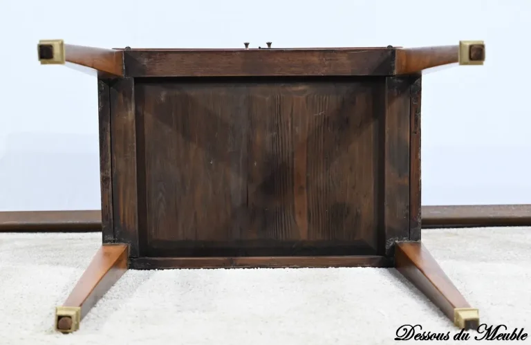 Petit Meuble de Salon en Noyer, style Transition Louis XVI/Directoire – 1ère Partie XIXe