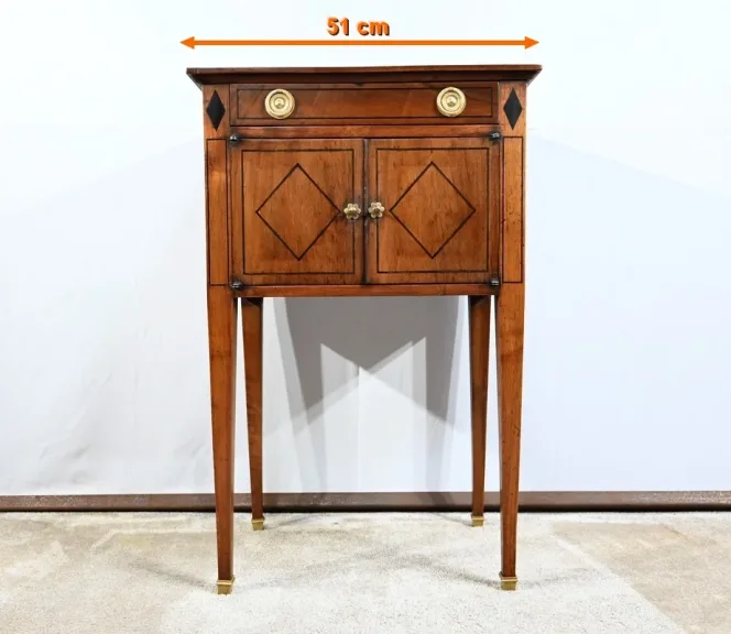 Petit Meuble de Salon en Noyer, style Transition Louis XVI/Directoire – 1ère Partie XIXe