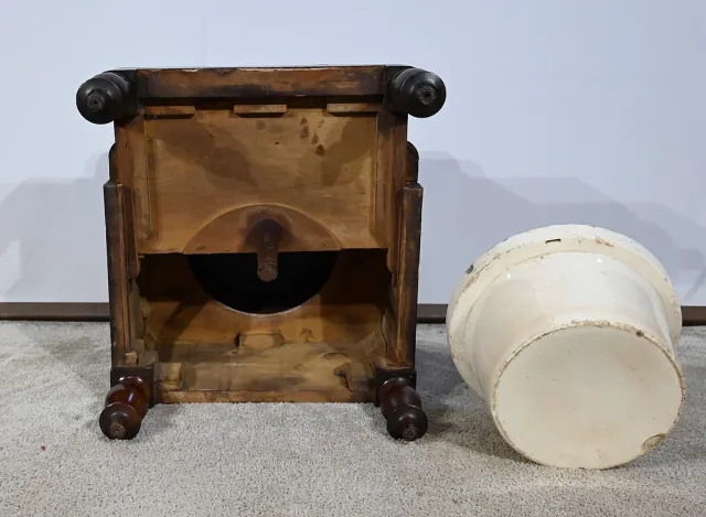 VICTORIAANSE COMMODE