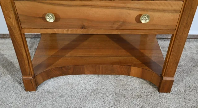 FRENCH CHEST OF DRAWERS