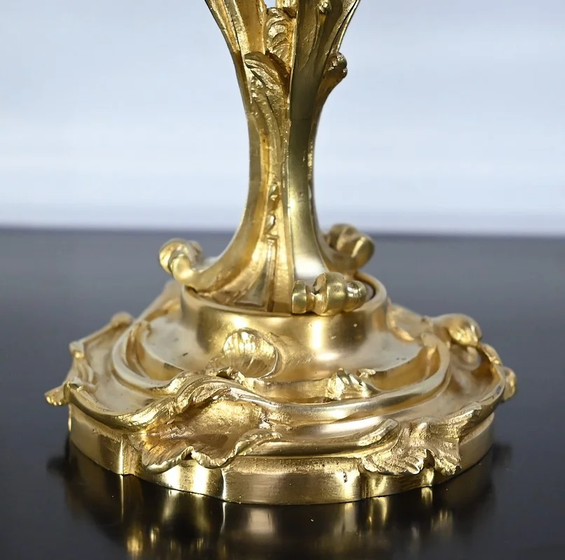 Paire de Candélabres en Bronze Doré, style Louis XV – Fin XIXe
