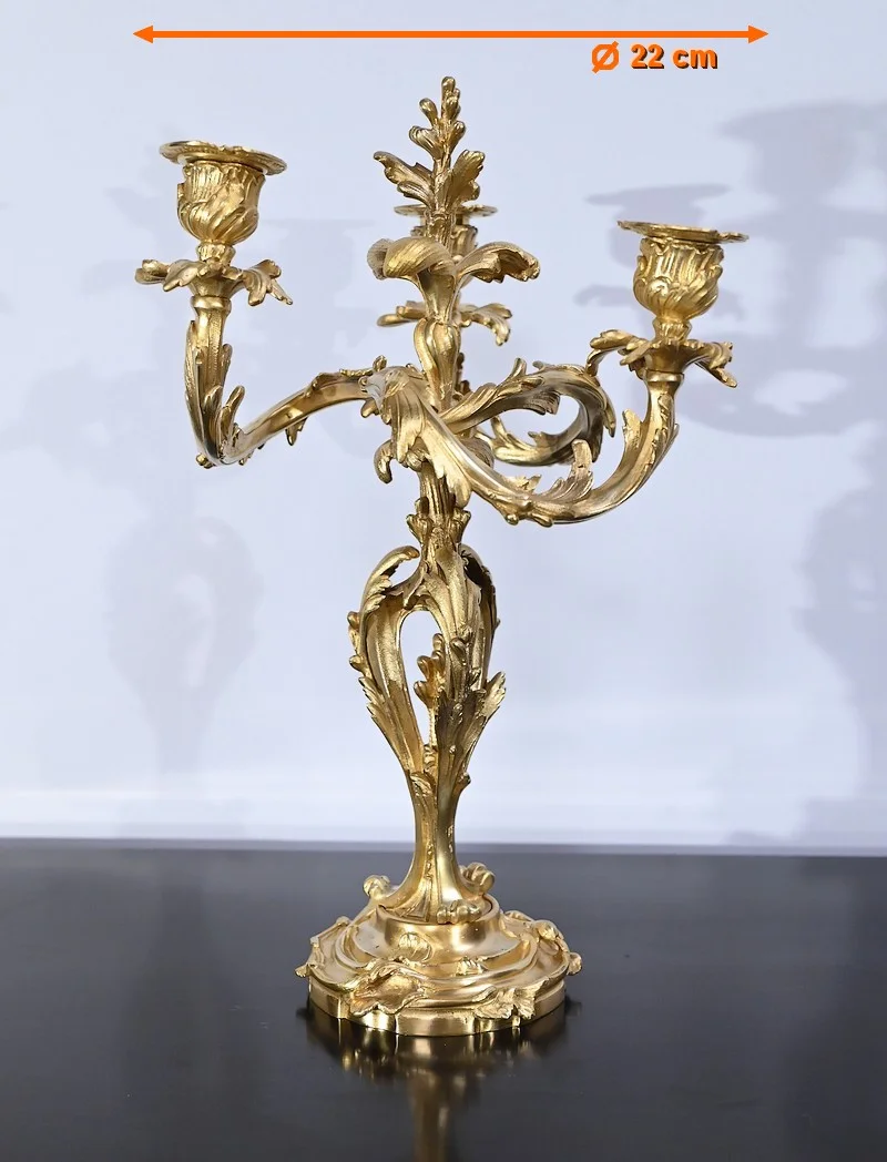 Paire de Candélabres en Bronze Doré, style Louis XV – Fin XIXe