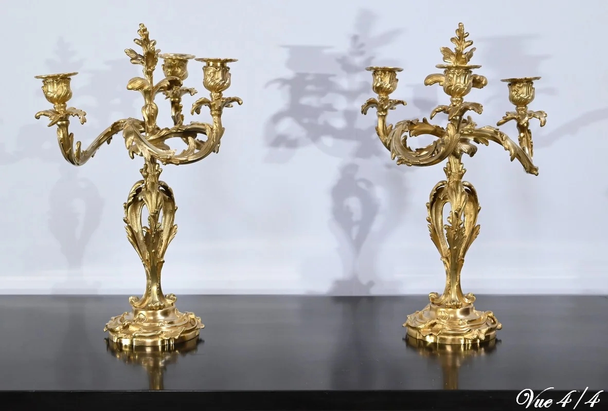 Paire de Candélabres en Bronze Doré, style Louis XV – Fin XIXe