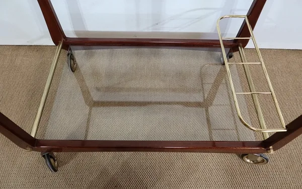 Paire de Tables Dessertes Roulantes en Acajou massif, Verre et Laiton - 1960
