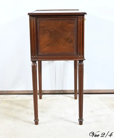 Petite Commode Chiffonnière en Acajou de Cuba, style Louis XVI – 1ère Partie XIXe