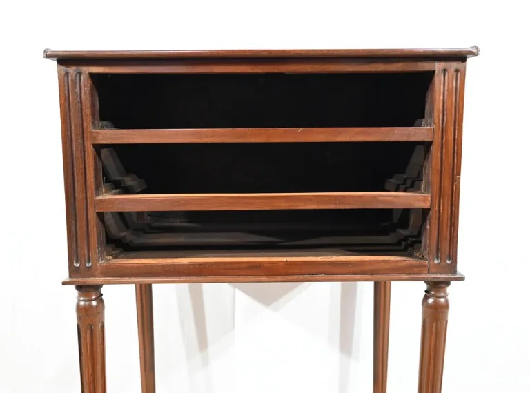 Petite Commode Chiffonnière en Acajou de Cuba, style Louis XVI – 1ère Partie XIXe