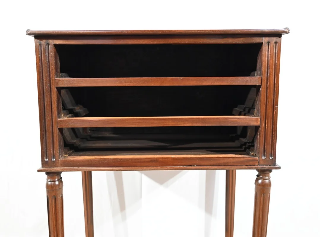 Petite Commode Chiffonnière en Acajou de Cuba, style Louis XVI – 1ère Partie XIXe