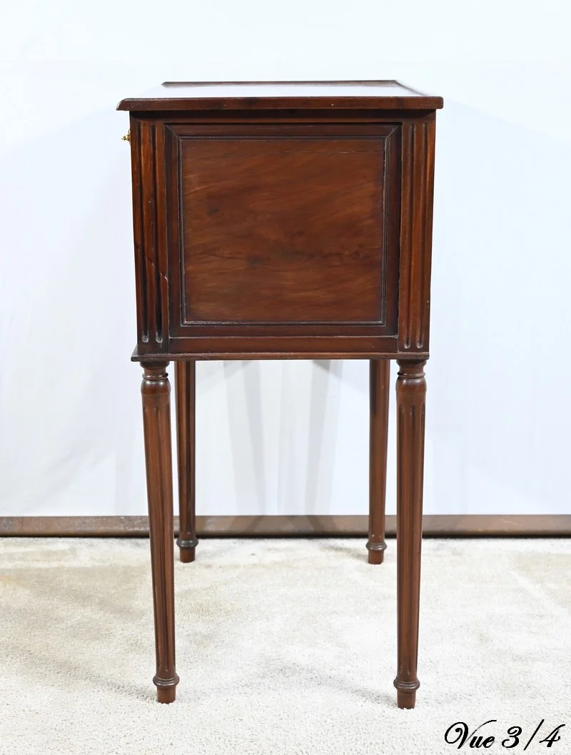 Petite Commode Chiffonnière en Acajou de Cuba, style Louis XVI – 1ère Partie XIXe