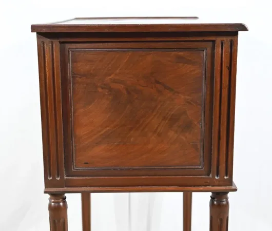 Petite Commode Chiffonnière en Acajou de Cuba, style Louis XVI – 1ère Partie XIXe
