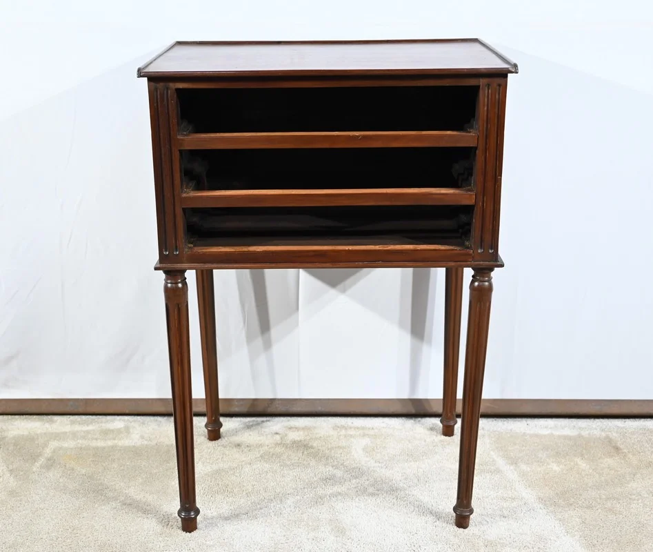 Petite Commode Chiffonnière en Acajou de Cuba, style Louis XVI – 1ère Partie XIXe