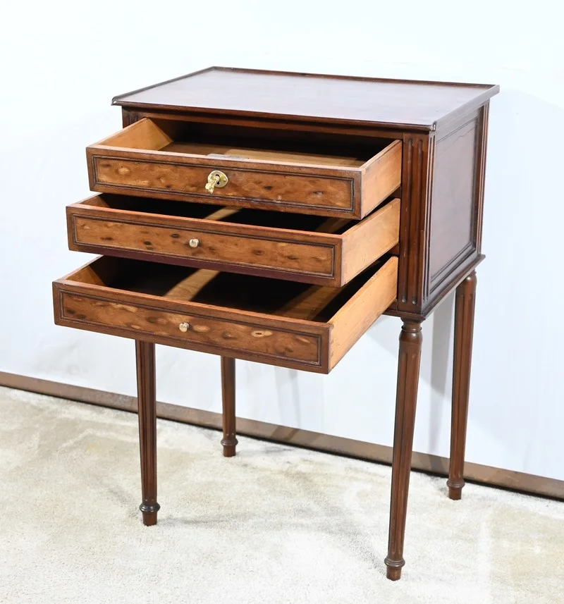 Petite Commode Chiffonnière en Acajou de Cuba, style Louis XVI – 1ère Partie XIXe
