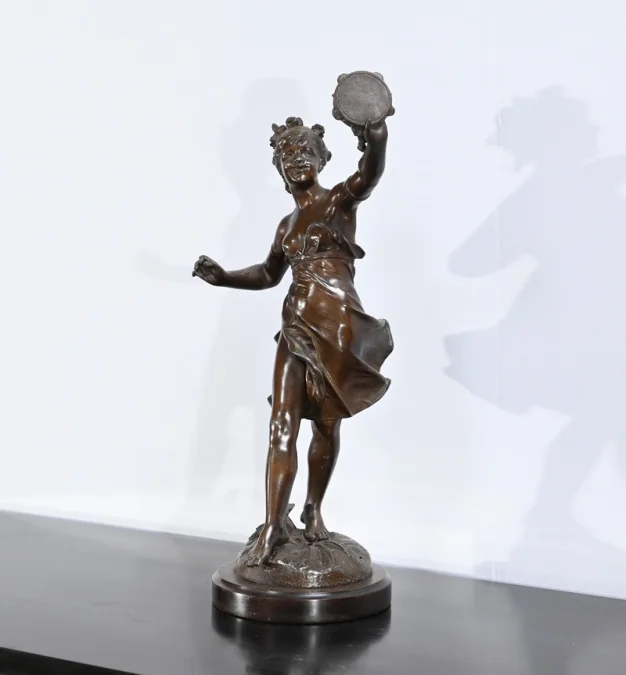SPELTER-STATUETTE signiert E. BOURET