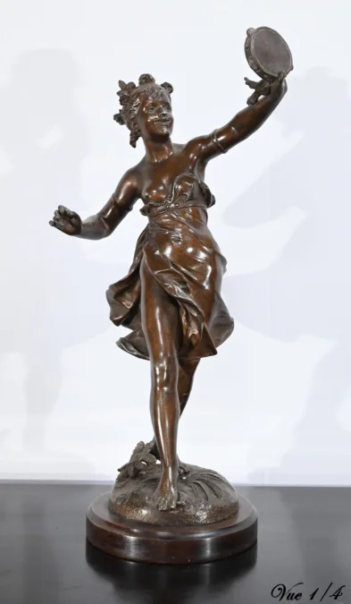 SPELTER-STATUETTE signiert E. BOURET