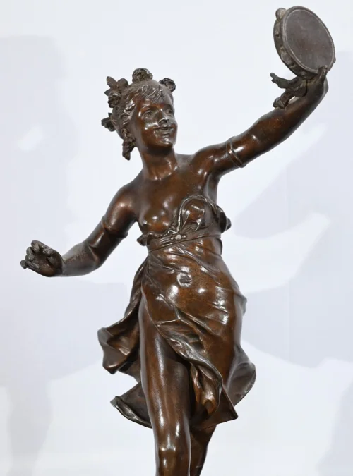 SPELTER-STATUETTE signiert E. BOURET