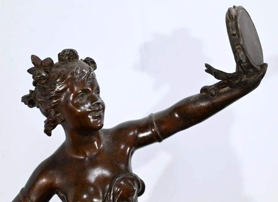 SPELTER-STATUETTE signiert E. BOURET