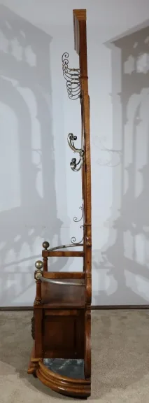 Rare Vestiaire Coffre de Vestibule en Noyer – Fin XIXe