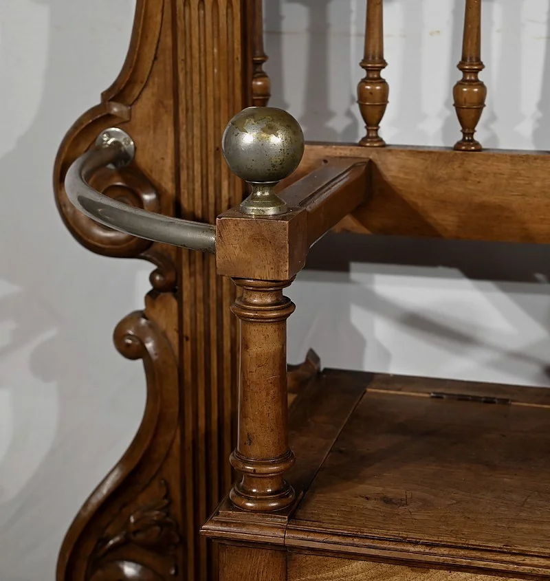Rare Vestiaire Coffre de Vestibule en Noyer – Fin XIXe