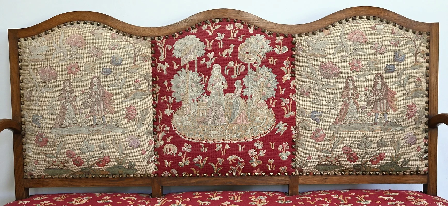 LOUIS XIV STYLE SETTEE