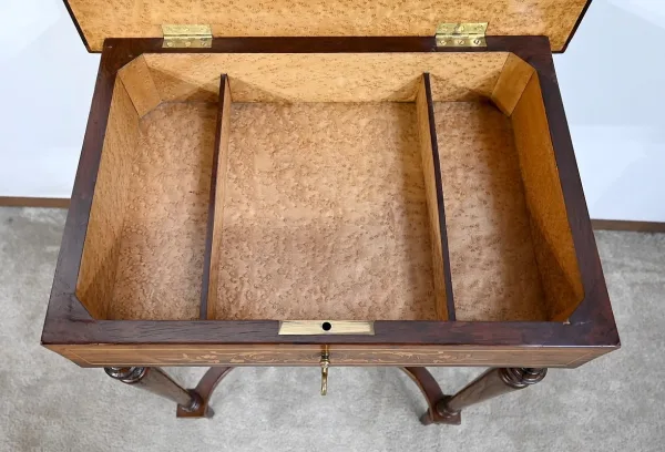 Petite Table en Palissandre et Marqueterie, style Louis XVI – Fin XIXe