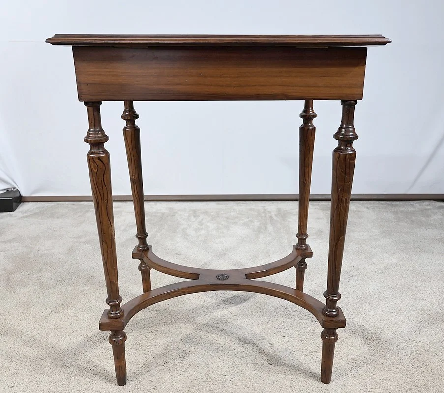 ルイ16世スタイルテーブル