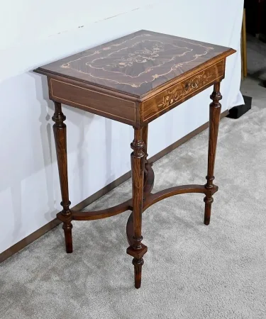 Petite Table en Palissandre et Marqueterie, style Louis XVI – Fin XIXe