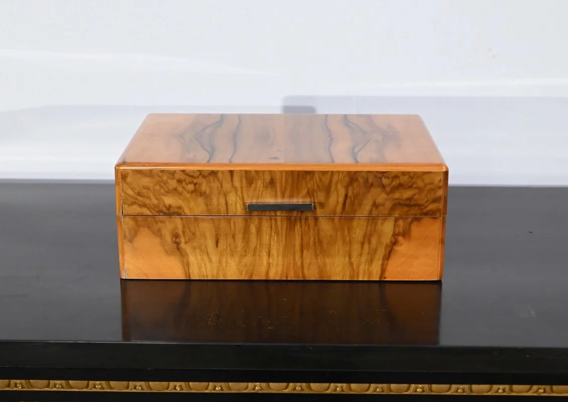 CIGAR BOX