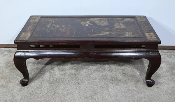 Table Basse en Bois Laqué, Chine – 1960