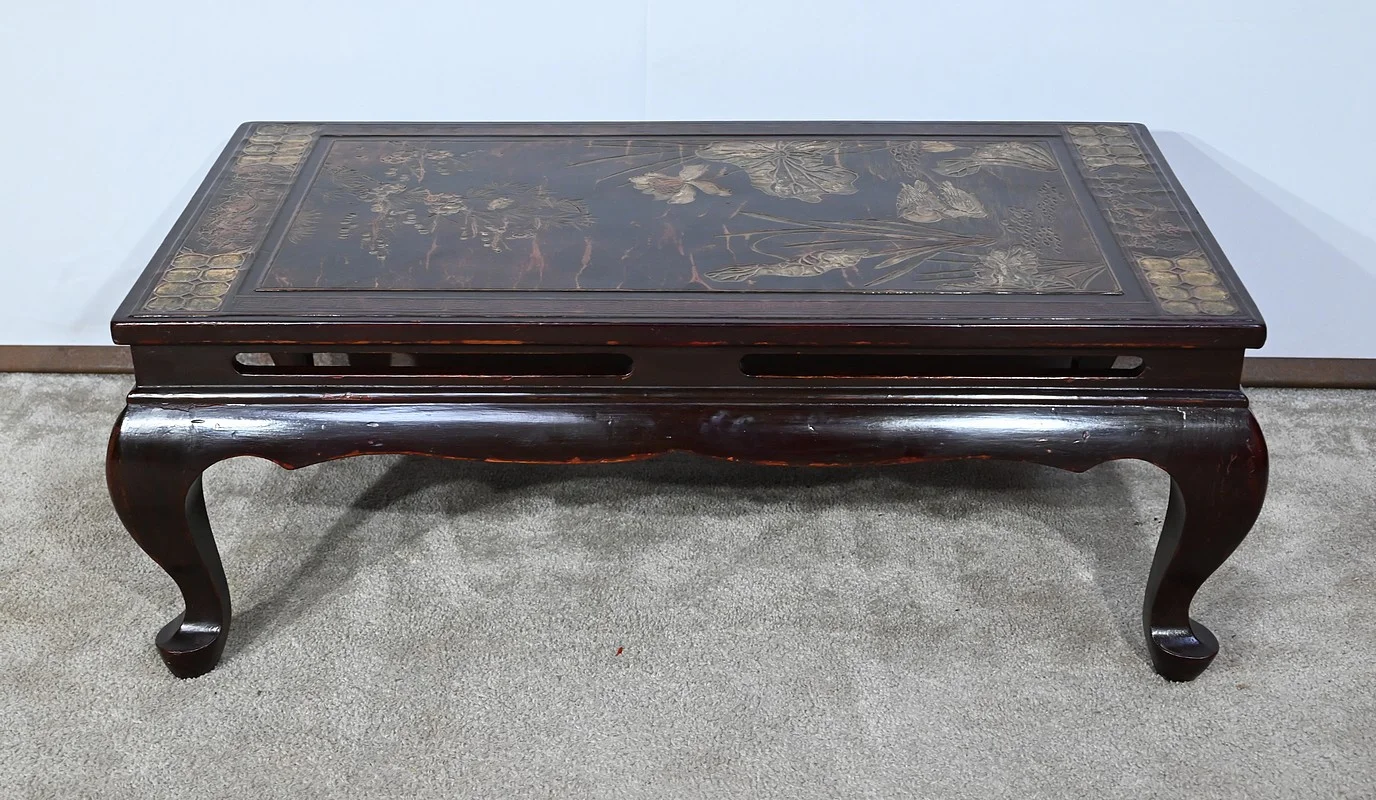 Table Basse en Bois Laqué, Chine – 1960