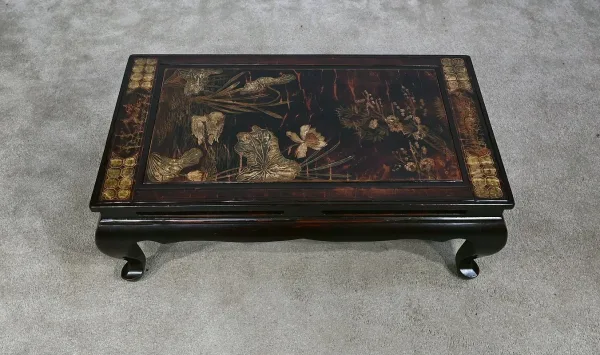 Table Basse en Bois Laqué, Chine – 1960