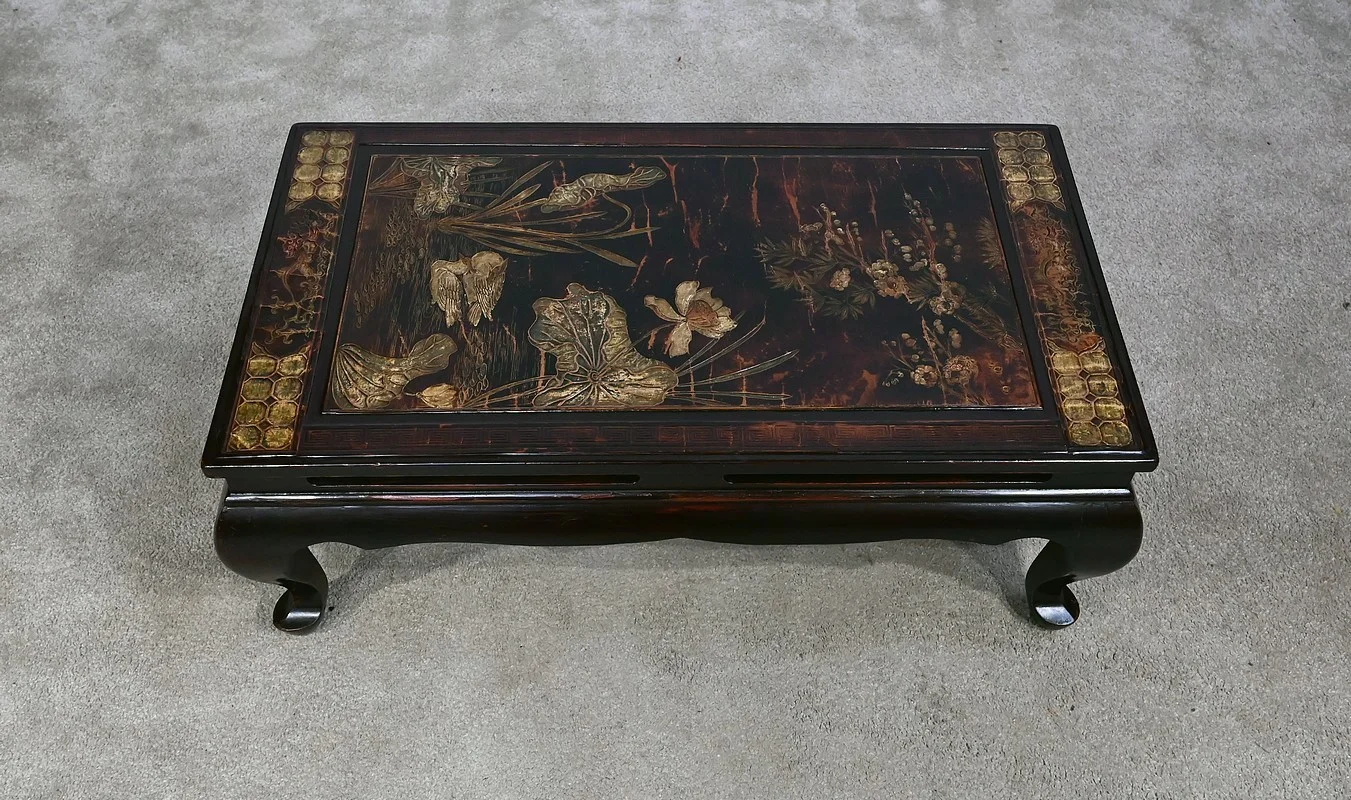 Table Basse en Bois Laqué, Chine – 1960