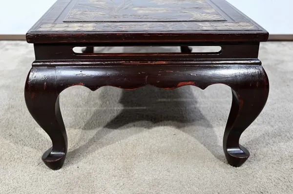 Table Basse en Bois Laqué, Chine – 1960