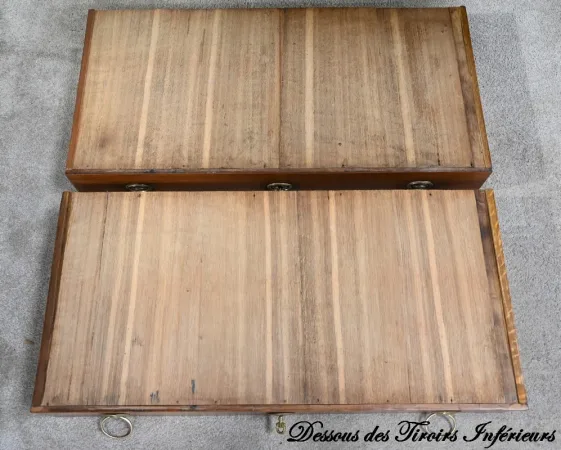 Commode Scriban de Port en Acajou de Saint Martin et de Cuba, époque Louis XV – XVIIIe