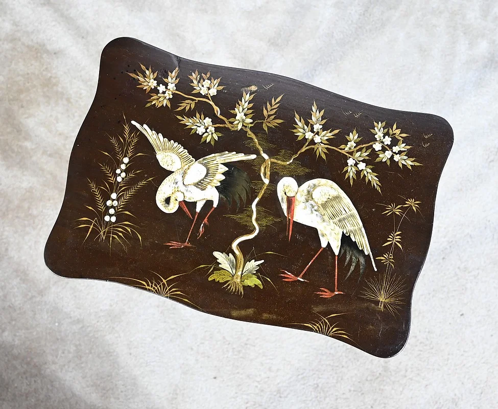 Petite Table à décors Asiatiques – Fin XIXe