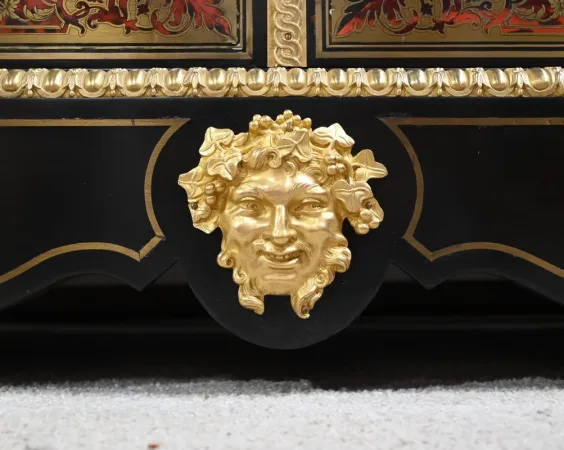 Meuble d’Appui en Poirier Noirci, esprit Boulle, époque Napoléon III – Milieu XIXe